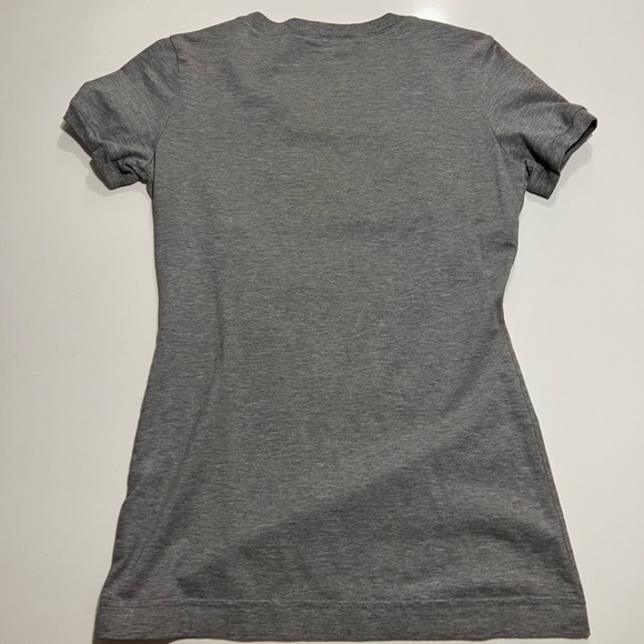 D&G shirt - Picture 2 of 4